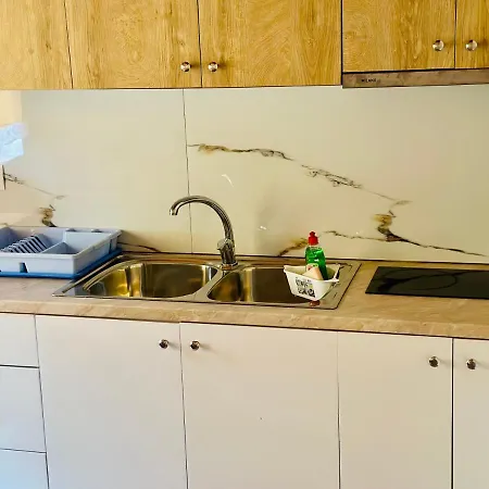 Apartment Demiraj Sarande *
