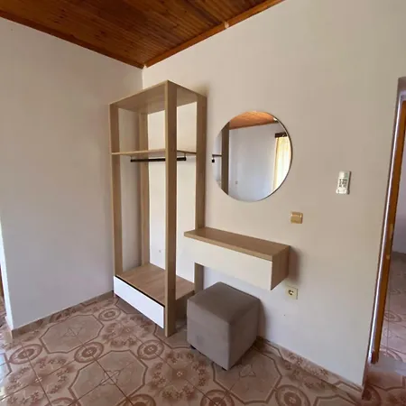 Demiraj Sarande Apartament *
